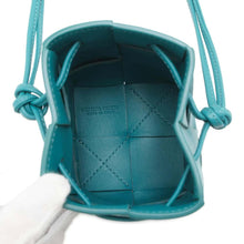 Load image into Gallery viewer, Bottega Veneta INTRECCIATO Bucket Shoulder Green680217 Leather
