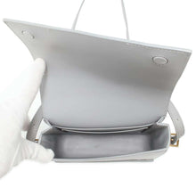 将图像加载到图库查看器中，BURBERRY Shoulder Bag Gray Leather
