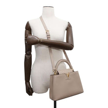 Load image into Gallery viewer, LOUIS VUITTON Capucines GaletM94634 Taurillon Leather Size BB
