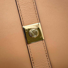 Load image into Gallery viewer, LOUIS VUITTON rendezvous CamelM57745 Calf Leather
