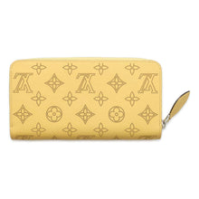 Load image into Gallery viewer, LOUIS VUITTON Zippy wallet JauneM82501 Monogram Mahina
