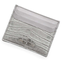 将图像加载到图库查看器中，MIUMIU Card Case Silver Embossed Leather
