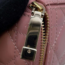 将图像加载到图库查看器中，Dior Lady Dior Cannage Chain Cube Micro Pouch Pink S0976OVRB Patent Leather
