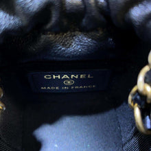 将图像加载到图库查看器中，CHANEL Matelasse MiniDrawstring Bag ChainShoulder Bag Black Lambskin
