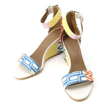 Load image into Gallery viewer, HERMES Acapulco Strap Sandals Multicolor Leather Size 35
