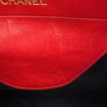 Load image into Gallery viewer, CHANEL Matelasse Chain Shoulder Bag Red/Navy Lambskin
