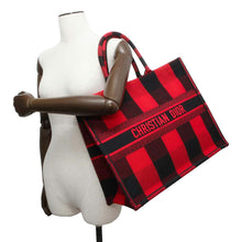 将图像加载到图库查看器中，Dior Book Tote Check Pattern Red/Black Canvas Size Large
