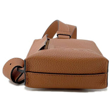 将图像加载到图库查看器中，LOEWE Vertical T-pocket Shoulder Bag Brown C500P02X02 Leather
