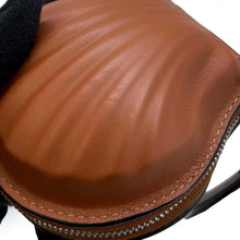 将图像加载到图库查看器中，LOEWE Seashell motif pouch Brown 111.10.161 Leather
