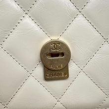 Load image into Gallery viewer, CHANEL Matelasse En Vogue Rope Shoulder Bag White AS0074 Calf Leather
