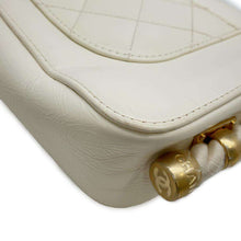 Load image into Gallery viewer, CHANEL Matelasse En Vogue Rope Shoulder Bag White AS0074 Calf Leather
