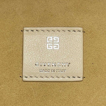 将图像加载到图库查看器中，Givenchy One Shoulder Bag Ivory Leather embossed
