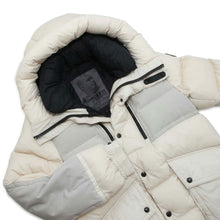 Load image into Gallery viewer, MONCLER Aureal Down Jacket Size 1 Ivory Nylon100%
