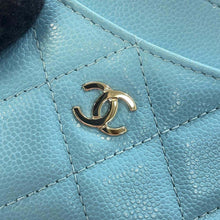 将图像加载到图库查看器中，CHANEL Matelasse Fragment Card Case Light BlueAP3179 Caviar Leather
