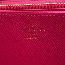 将图像加载到图库查看器中，LOUIS VUITTON Zippy Wallet Vivienne Pink M69750 Monogram/Vivienne
