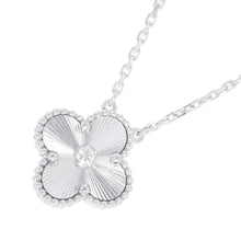 将图像加载到图库查看器中，Van Cleef &amp; Arpels Vintage Alhambra 1PDNecklace 2020 Holiday CollectionVCARP6L800 18K White Gold
