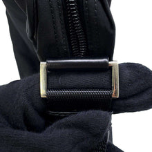 将图像加载到图库查看器中，PRADA Shoulder Bag Black Nylon
