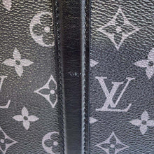 将图像加载到图库查看器中，LOUIS VUITTON Sac Plat / Horizontal Zip NoirM45265 Monogram Eclipse
