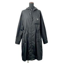 Load image into Gallery viewer, PRADA Re-Nylon raincoat Size 38 Black 292061 Nylon100%
