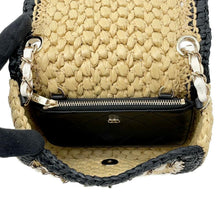 将图像加载到图库查看器中，CHANEL 2024 Cruise Collection Flap Bag Black/White/BeigeAS4556 Blade Raffia Lambskin Size Mini
