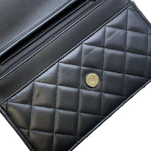 将图像加载到图库查看器中，CHANEL Matelasse Classic Chain Wallet Icon Black AP0250 Lambskin
