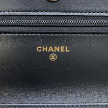 将图像加载到图库查看器中，CHANEL Matelasse Classic Chain Wallet Icon Black AP0250 Lambskin
