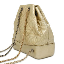 将图像加载到图库查看器中，CHANEL Gabrielle de CHANEL Backpack Gold A94485 Leather Size Small
