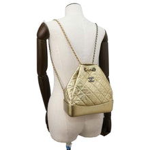 将图像加载到图库查看器中，CHANEL Gabrielle de CHANEL Backpack Gold A94485 Leather Size Small
