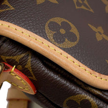 将图像加载到图库查看器中，LOUIS VUITTON Saumur BB Beige M46740 Monogram Size BB
