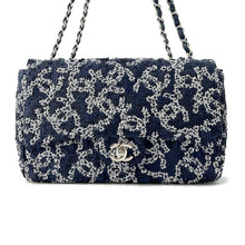 Load image into Gallery viewer, CHANEL CC Logo ChainShoulder Bag Navy/White Sequins Size 25
