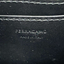 将图像加载到图库查看器中，Ferragamo Logo Shoulder Bag Black 241465 Calf Leather
