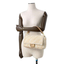 将图像加载到图库查看器中，FENDI Bucket 2way Shoulder Bag White/Beige 8BR600 Mouton Sheepskin Size Medium
