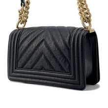 将图像加载到图库查看器中，CHANEL Boy Chanel Chevron ChainShoulder Bag Black A67085 Caviar Leather
