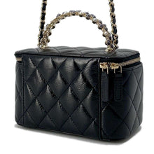 将图像加载到图库查看器中，CHANEL Matelasse 2wayShoulder Vanity with Pearl Handle Black Lambskin
