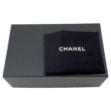 将图像加载到图库查看器中，CHANEL Matelasse 2wayShoulder Vanity with Pearl Handle Black Lambskin
