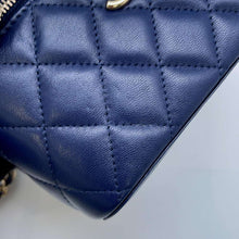 将图像加载到图库查看器中，CHANEL Vanity ChainShoulder Bag Navy AP2846 Lambskin
