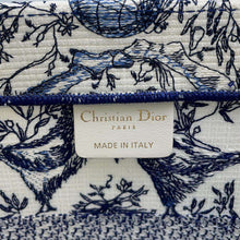 将图像加载到图库查看器中，Dior Book Tote Toile de Jouy Soleil White/Navy M1296ZECQ_M928 Canvas Size Medium
