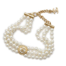 将图像加载到图库查看器中，CHANEL Pearl choker Metal Faux Pearl
