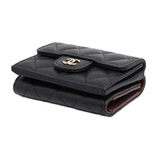 将图像加载到图库查看器中，CHANEL Matelasse Classic Small Flap Wallet Black AP0230 Caviar Leather
