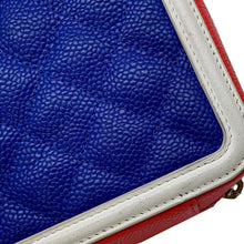 将图像加载到图库查看器中，CHANEL CCFiligree ChainShoulder Blue/Red/White A84452 Caviar Leather
