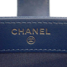 将图像加载到图库查看器中，CHANEL Matelasse Long Wallet Navy Caviar Leather
