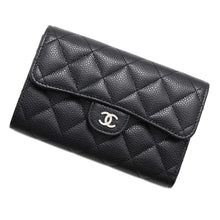 将图像加载到图库查看器中，CHANEL Matelasse Classic Tri-Fold Flap Wallet Black AP0232 Caviar Leather
