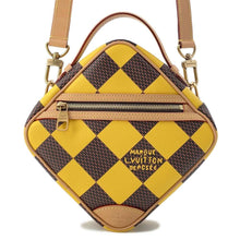 将图像加载到图库查看器中，LOUIS VUITTON Chess Messenger JauneMatt N40562 Damier・Pop
