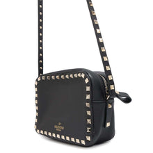 将图像加载到图库查看器中，Valentino Garavani RockStudded Shoulder Bag Black3W2B0809VSF Leather
