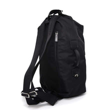 将图像加载到图库查看器中，Givenchy Logo G-Zip Backpack Black Nylon
