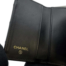 将图像加载到图库查看器中，CHANEL Matelasse Tri-Fold Compact Wallet Black AP4084 Caviar Leather
