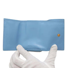 将图像加载到图库查看器中，Bottega Veneta INTRECCIATO Tri-fold Compact Wallet Light Blue690568 Leather
