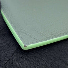 将图像加载到图库查看器中，Bottega Veneta Card Case Gray/Green Leather
