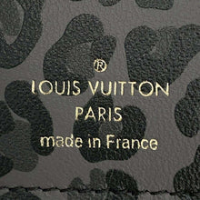 Load image into Gallery viewer, LOUIS VUITTON Portefeuille Capucine Compact Noir M80795 Taurillon Leather/Leopard
