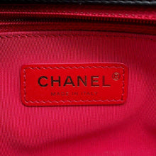 Load image into Gallery viewer, CHANEL Logo ChainShoulder Bag Black AS4190 Lambskin
